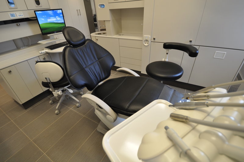 Emergency appointments available at Montrose Dental
